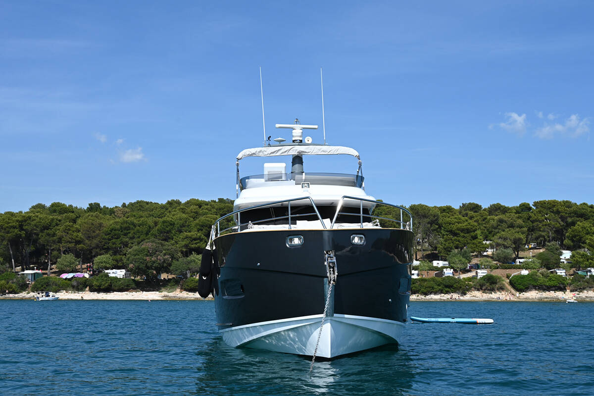 Exterior Magellano 53 2016