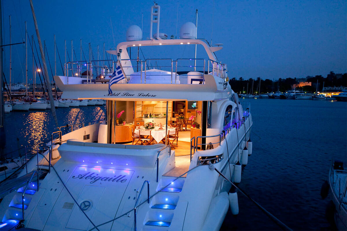 Exterior Azimut 98 Leonardo