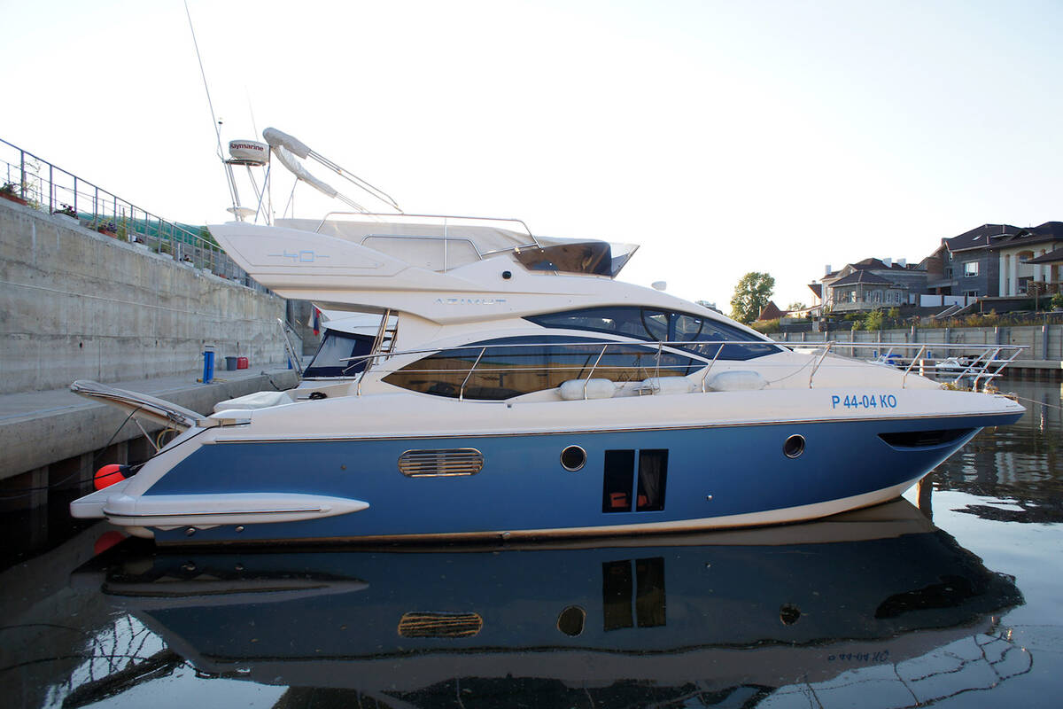 Exterior Azimut 40 - 2011