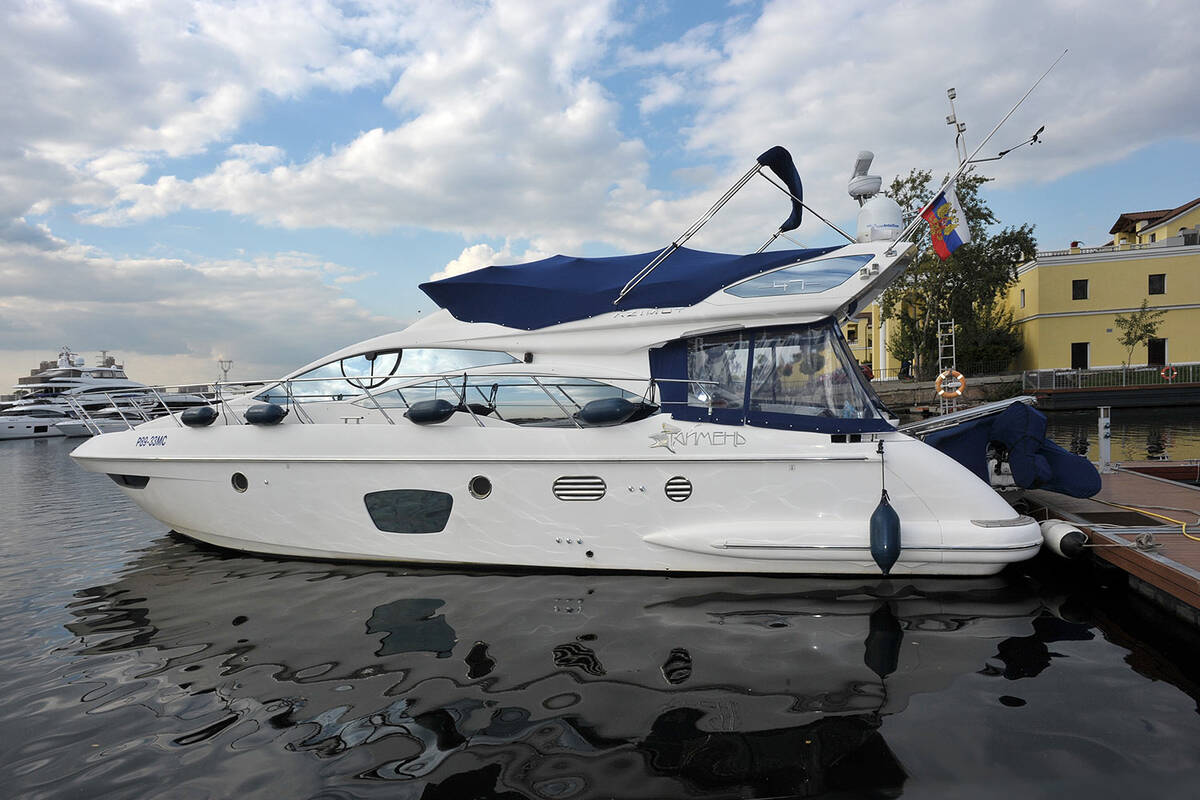 Exterior Azimut 47 2008