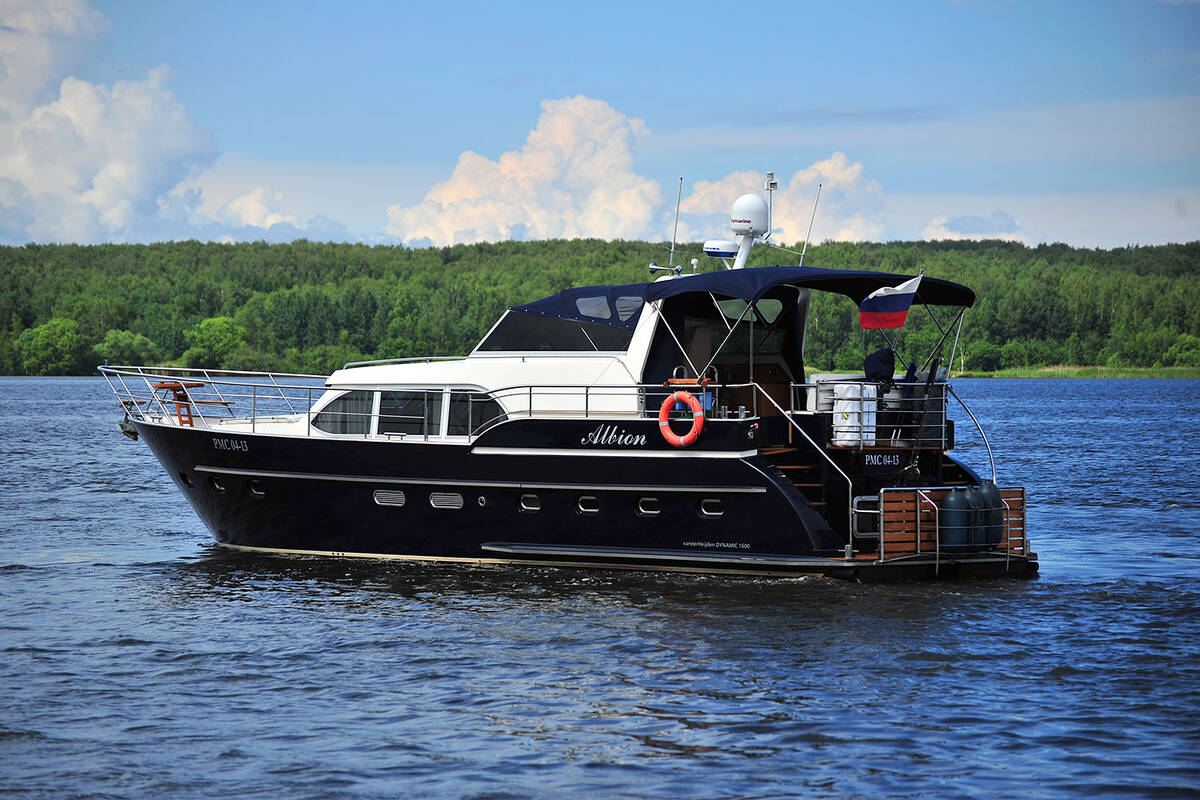 Exterior Dynamic 1600 - 2006