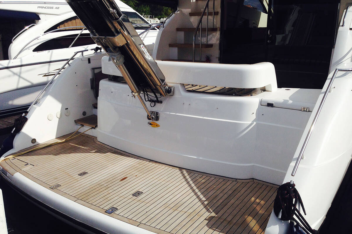 Exterior Fairline Phantom 48