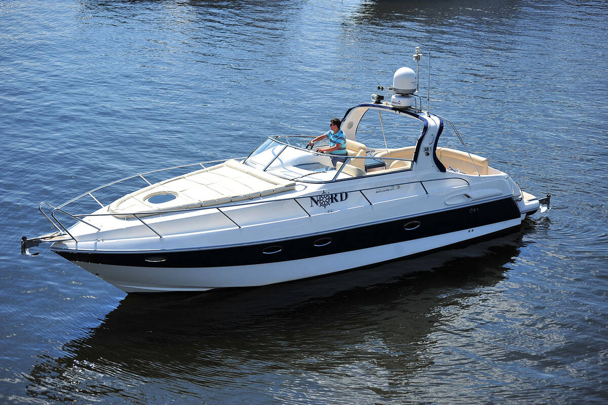 Exterior Nordic 38 Sport Cruiser
