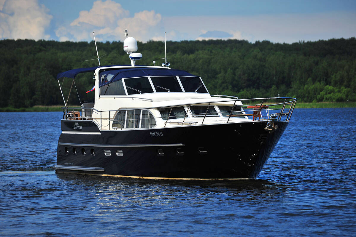 Exterior Dynamic 1600 - 2006