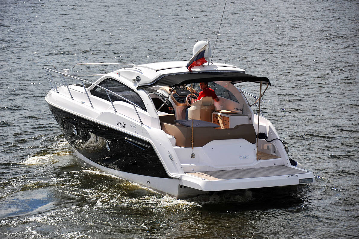 Exterior Sessa C35 (2012)