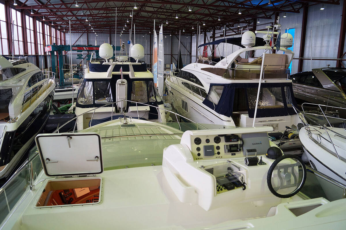 Ferretti 620 2003