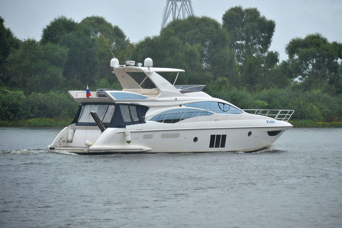 Exterior Azimut 58 2008