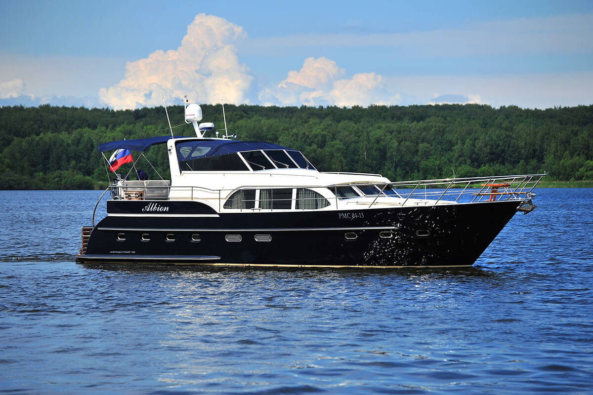 Exterior Dynamic 1600 - 2006