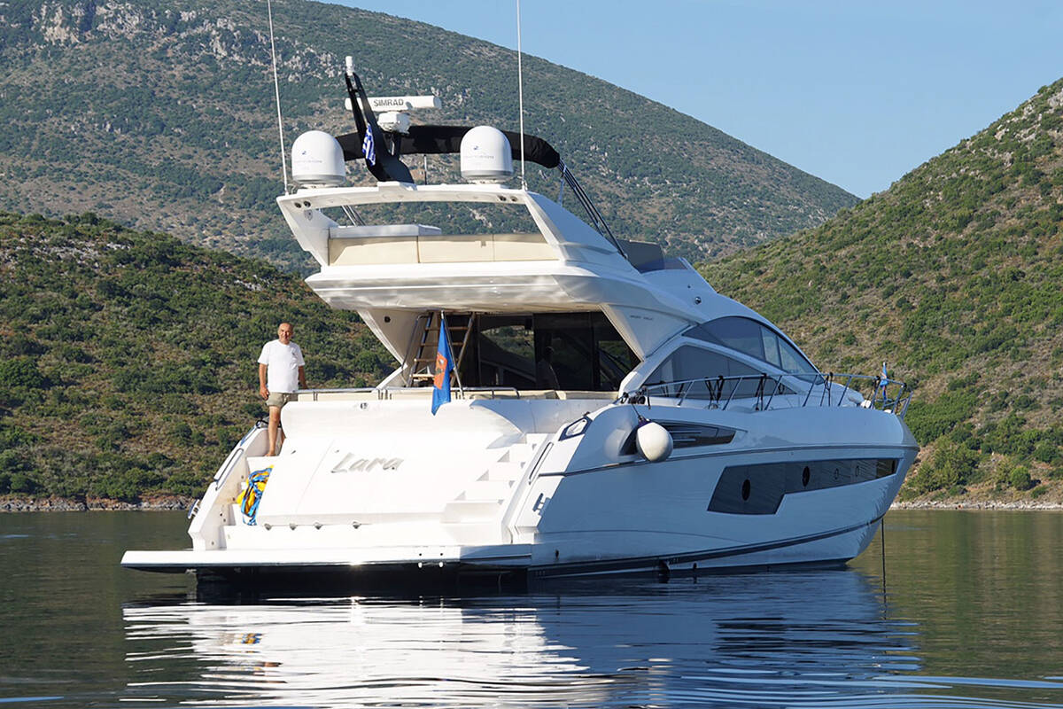 Exterior Sunseeker 68 Sport Yacht