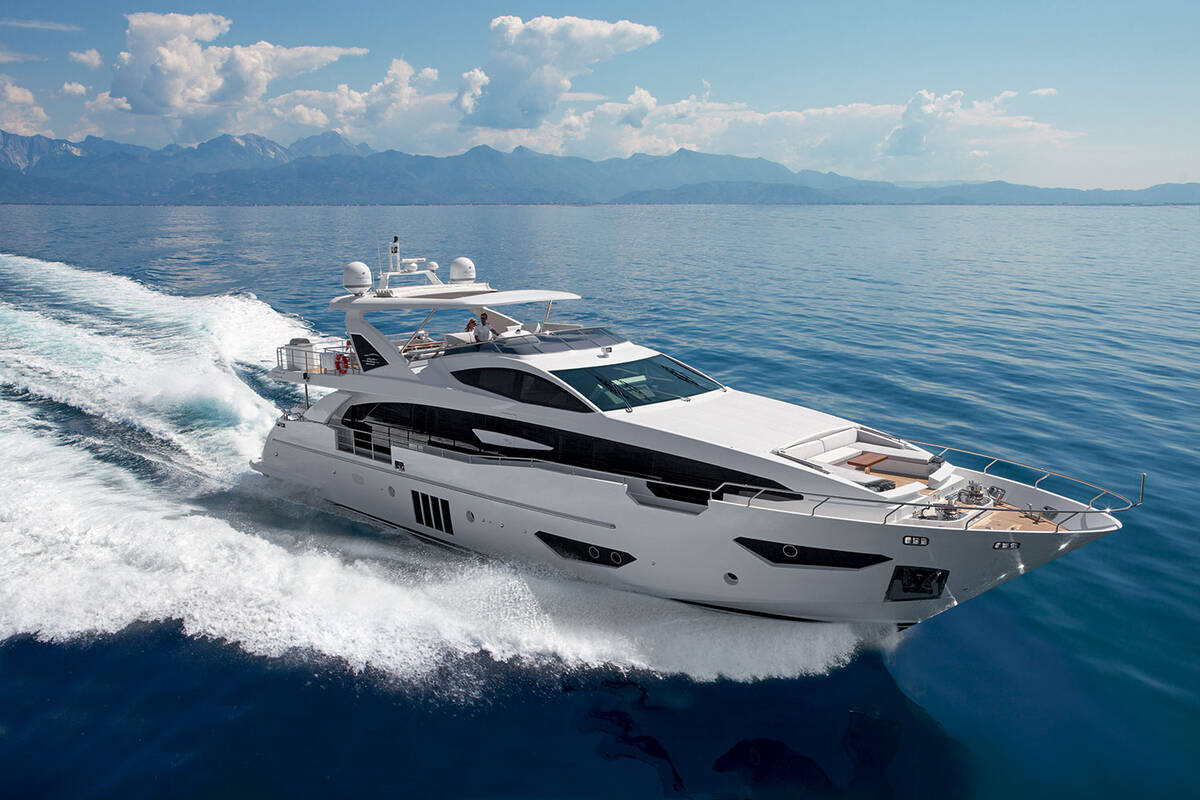 Exterior Azimut Grande 95RPH
