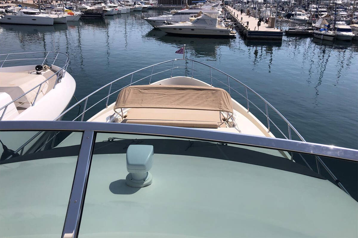 Sunbathing cushions on bow