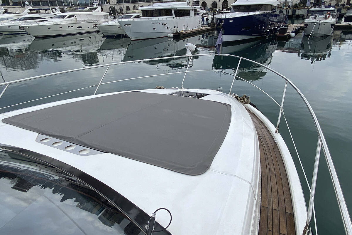 Sunbathing cushions on bow