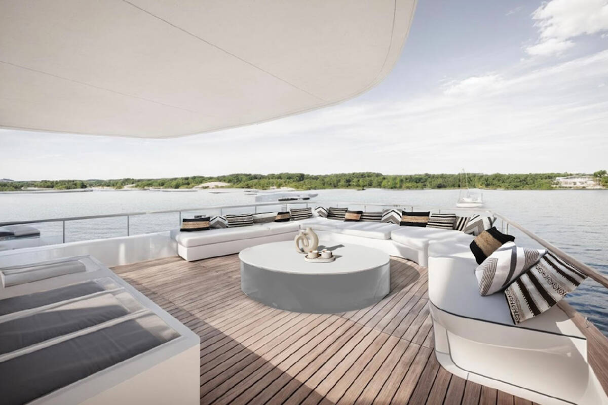 Upper deck exterior lounge area