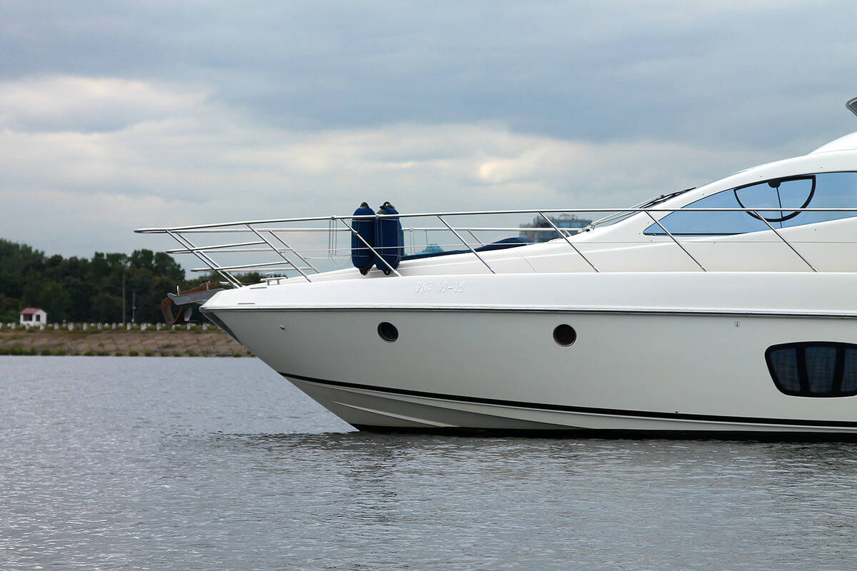 Exterior Azimut 55 - 2006