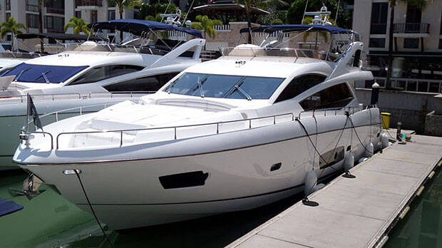 Exterior Sunseeker Manhattan 73 - 2013