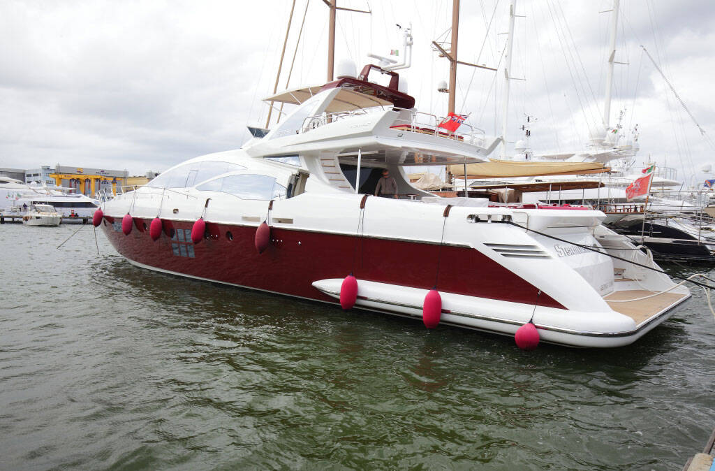 Exterior Azimut 103 S, 2009