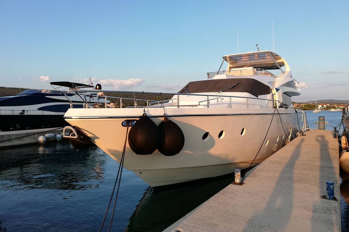 Exterior Aicon 75