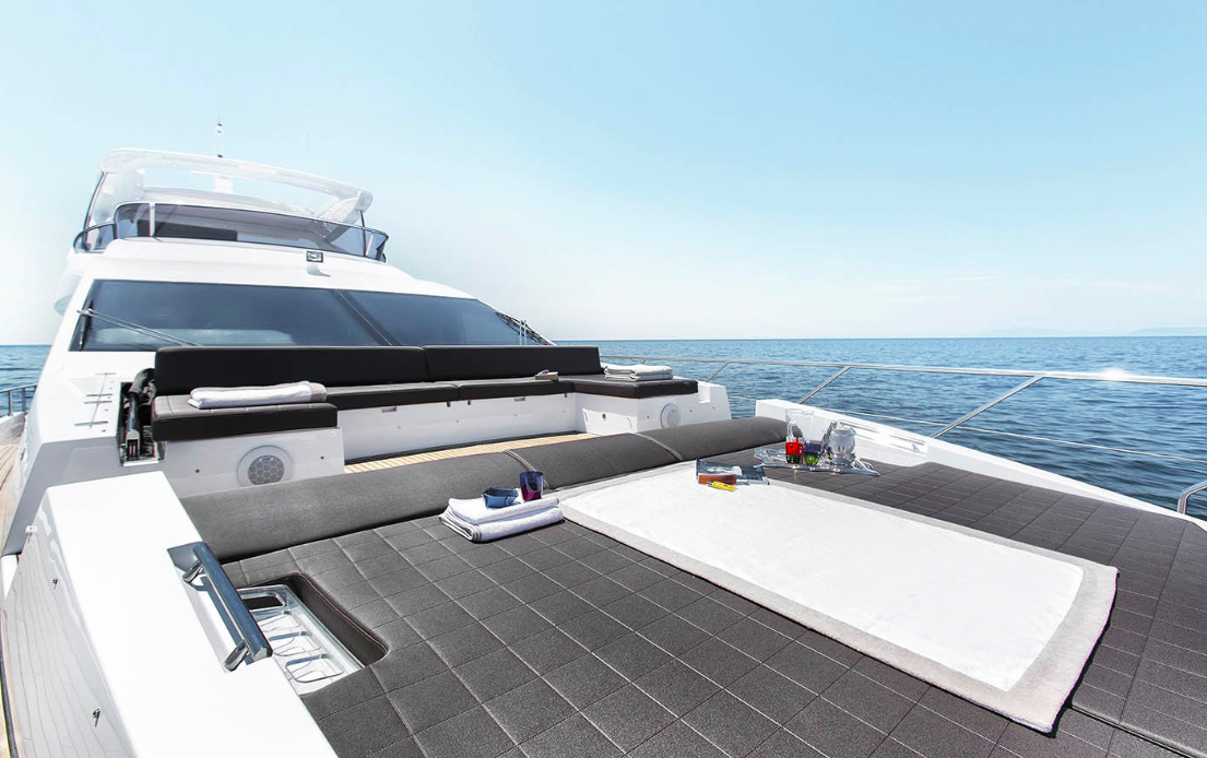 Lounge area on bow