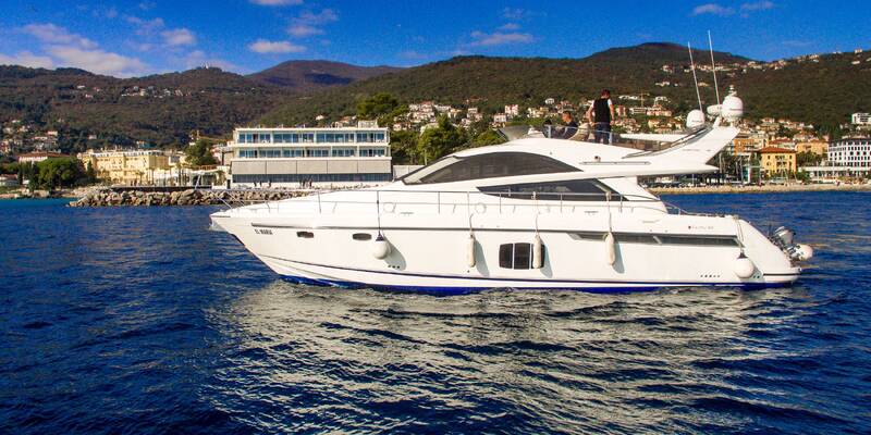 Exterior Fairline Phantom 48