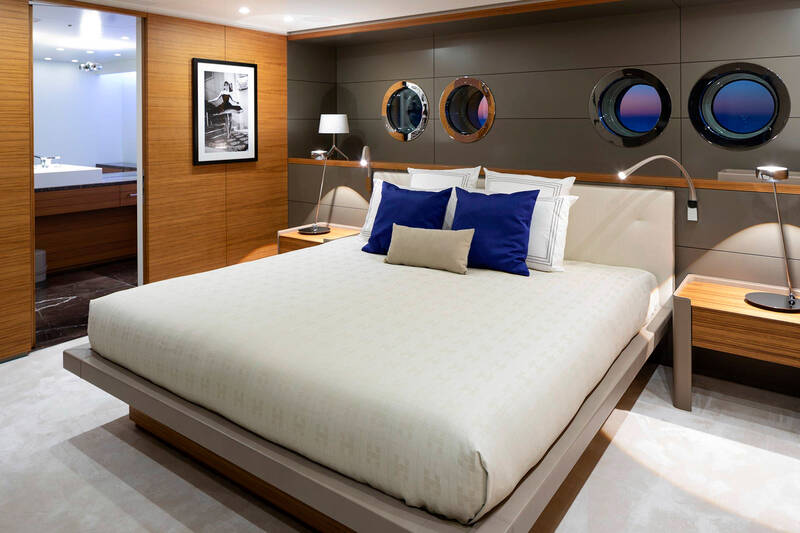 Guest cabin