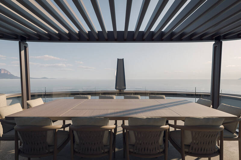 Dinette on aft upper deck