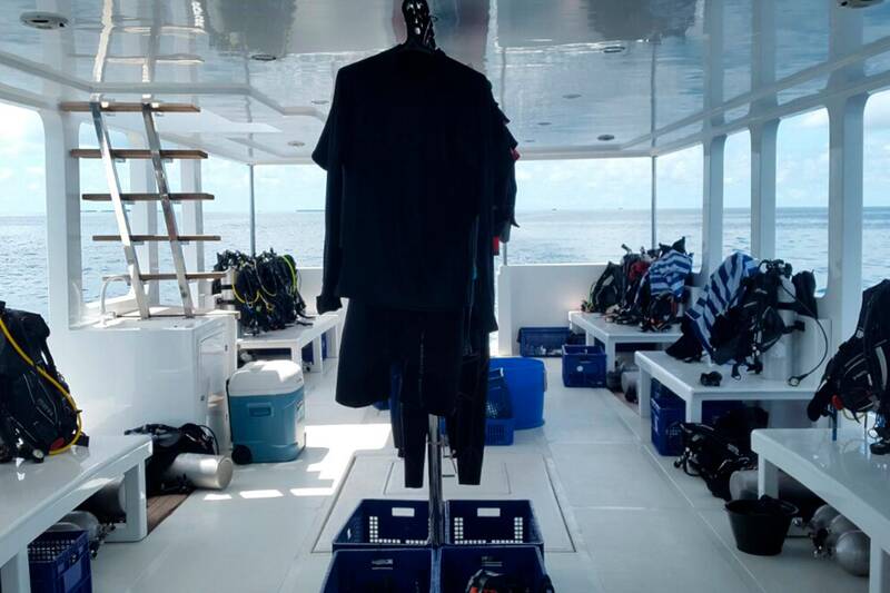 Diving equipment 