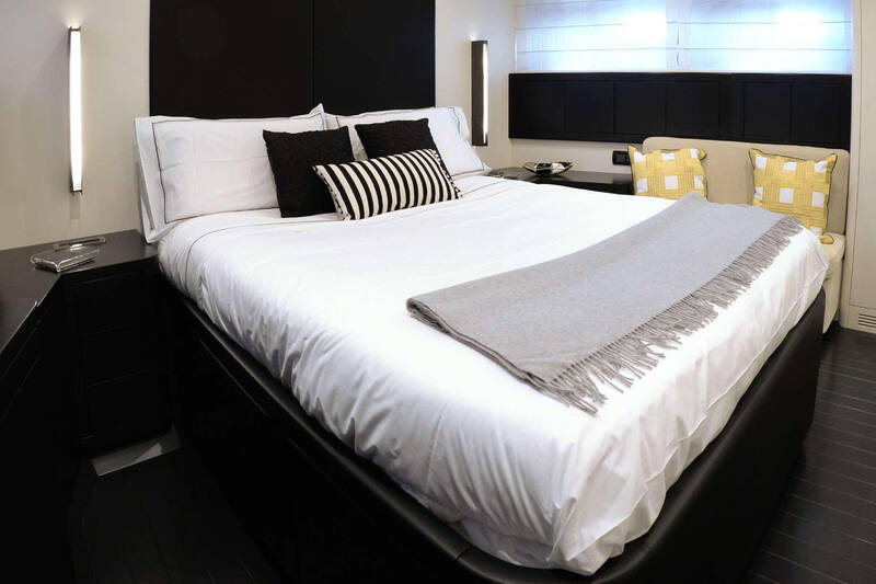 Guest double cabin