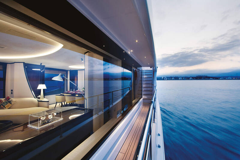 Side deck
