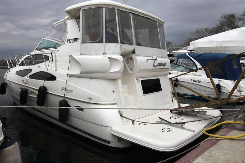 Cruisers 455 Express - 2006 