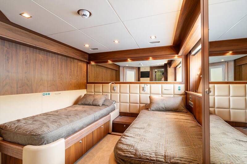 Guest cabin with two singles