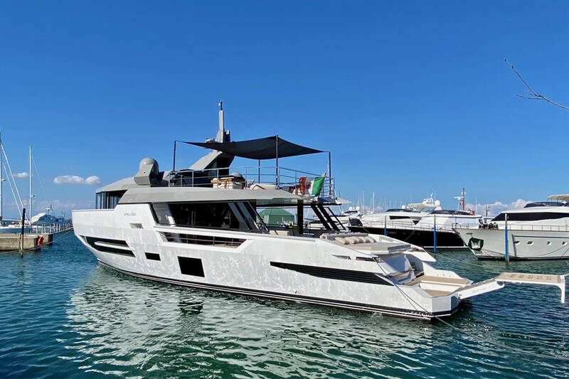 Exterior Arcadia Sherpa 80 XL 2021