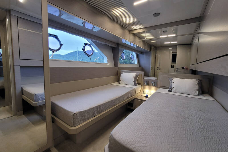 Guest cabin
