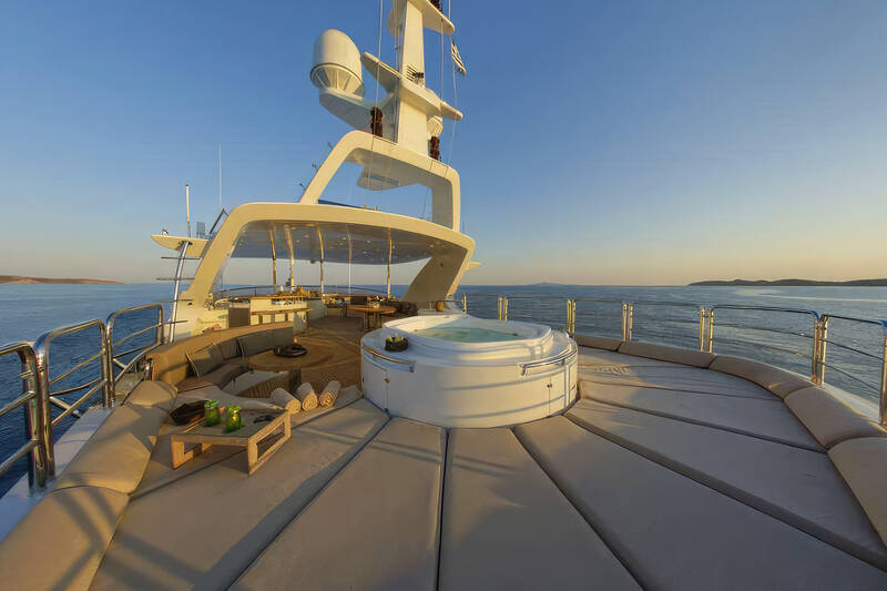 Sundeck