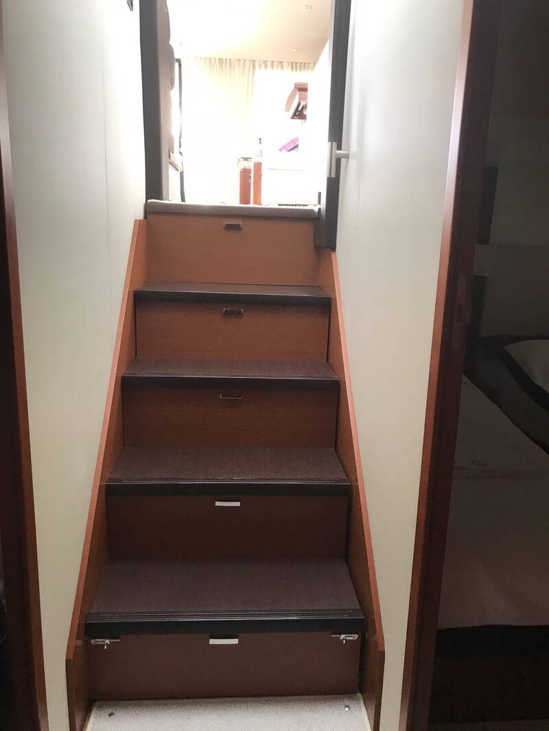The descent to the lower deck