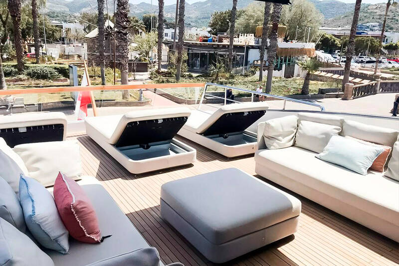 Flybridge
