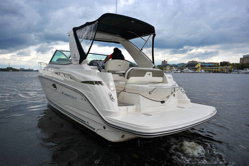 Exterior Monterey 295SY - 2012