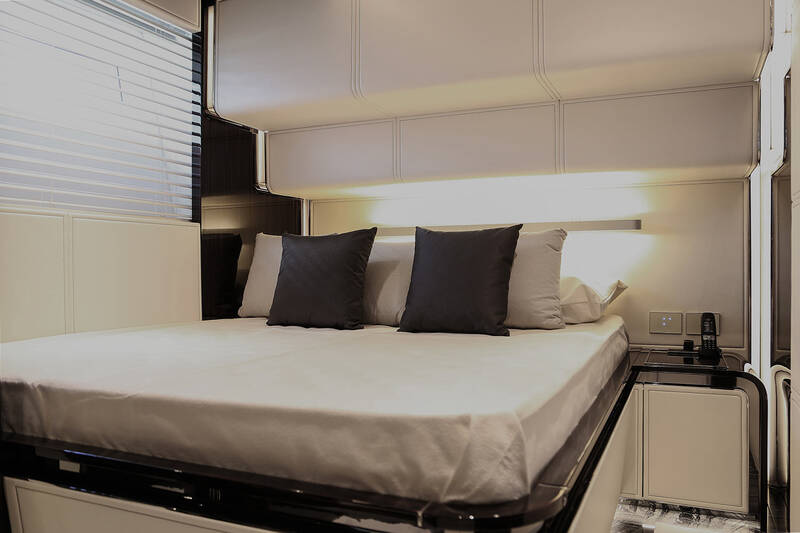 Guest cabin
