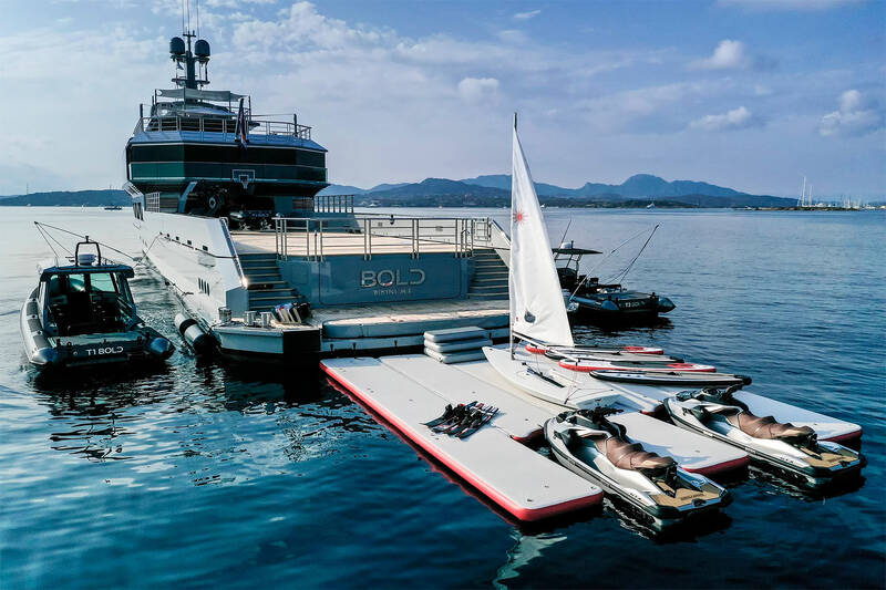 Beach club