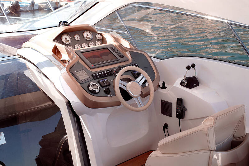 Control station (photo from manufacturer)