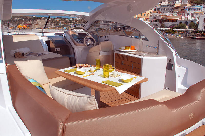 Cockpit (photo from manufacturer)