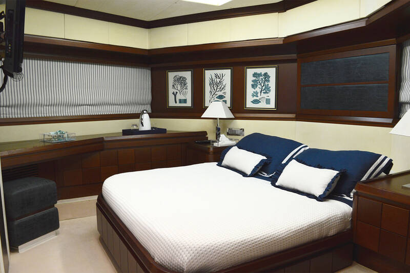 Azimut 95 M/Y JESTER - refit 2017