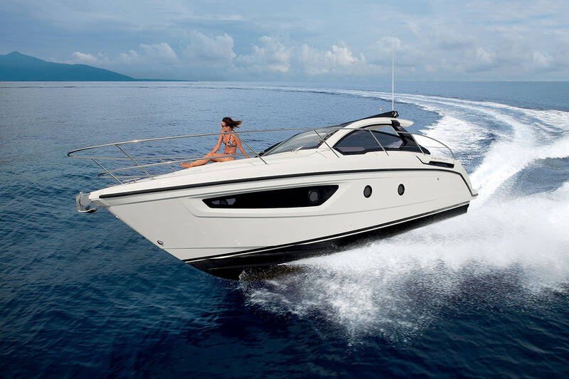 Exterior Atlantis 34