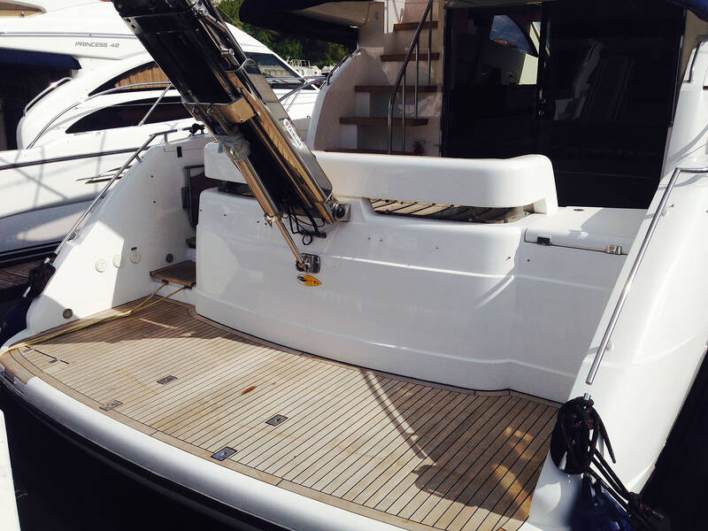 Exterior Fairline Phantom 48