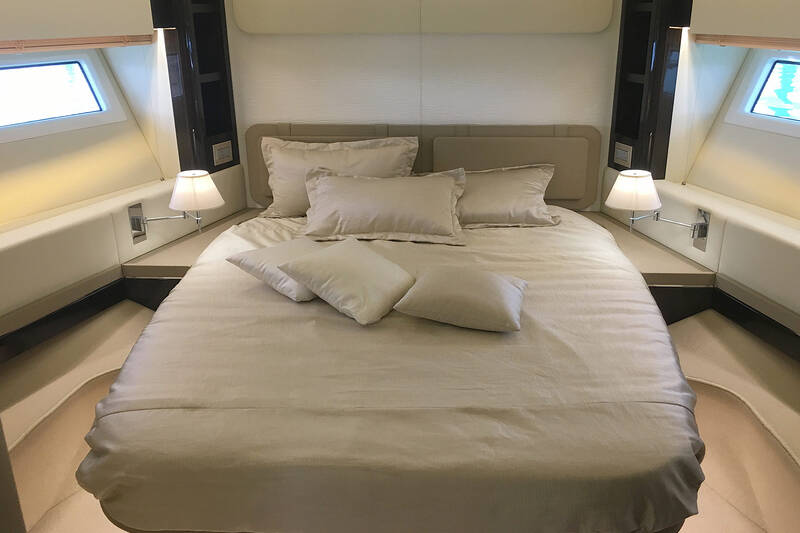 VIP cabin (bow)