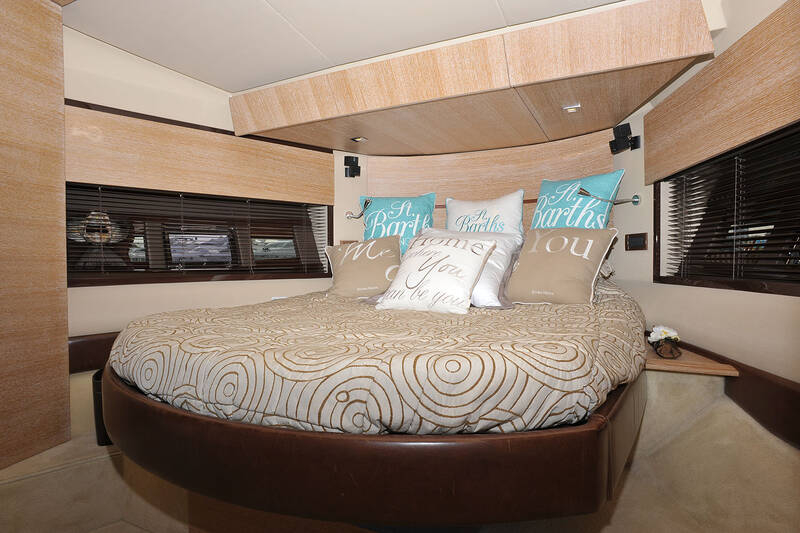 Bow cabin