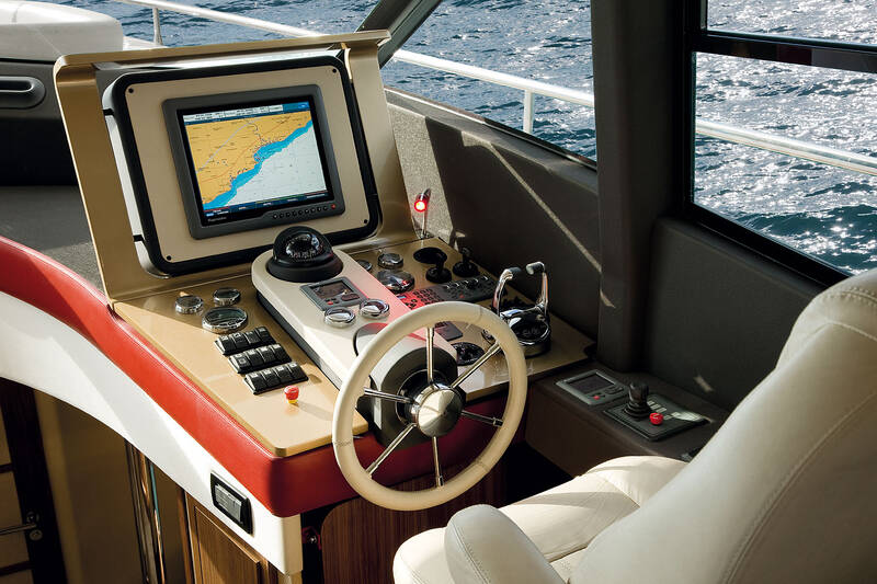 Main helm station
