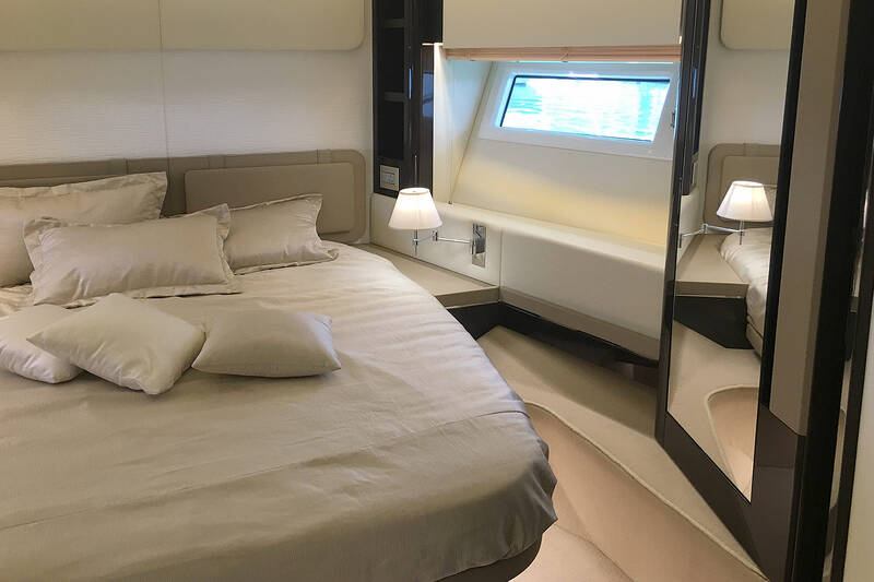 VIP cabin (bow)
