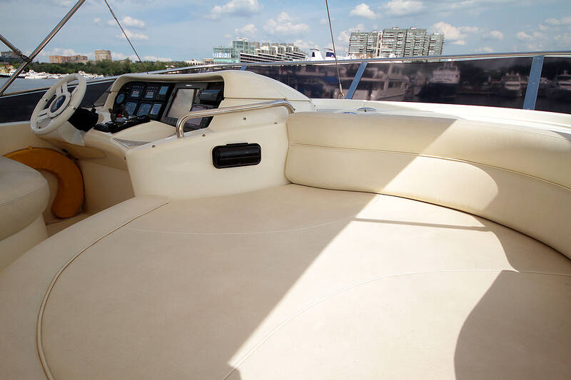 Deckchair near the wheelhouse, the Azimut 55 2006