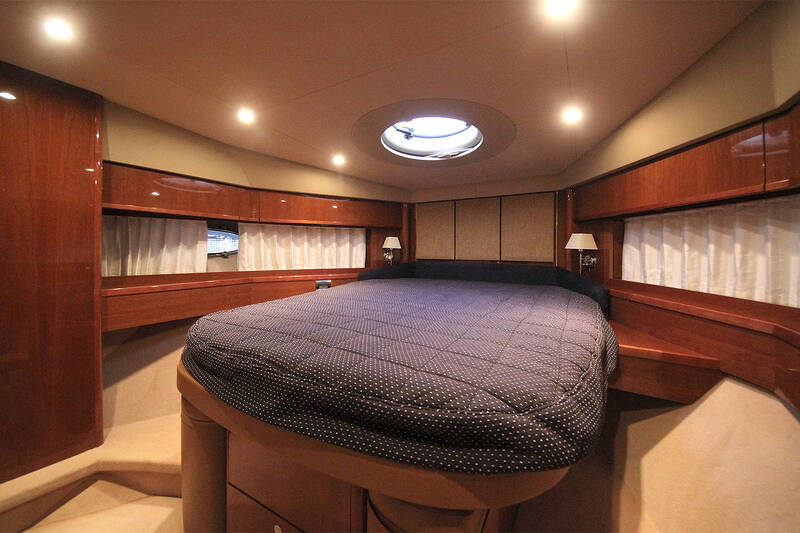 Bow VIP cabin