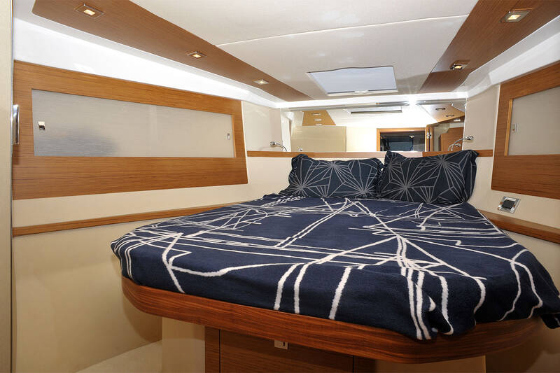 Bow cabin